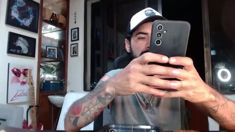 Snapshot of bhbroadcast chatting on 01/19/26, 02:37 bhbroadcast online show from 01/19/26, 02:37