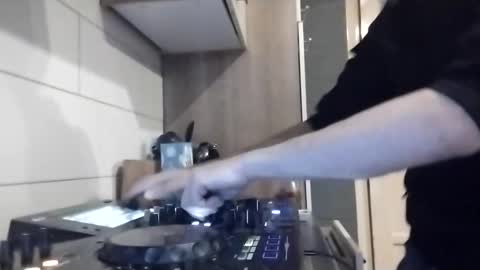 Snapshot of bhjjgg777 chatting on 01/06/25, 01:42 bhjjgg777 online show from 01/06/25, 01:42