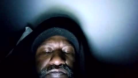 bi582945 online show from 11/28/25, 12:24