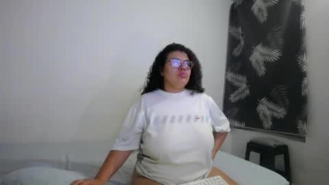 Bianca Tuesday to Sunday from 2am to 6am UTC-5 online show from 05/29/26, 09:18