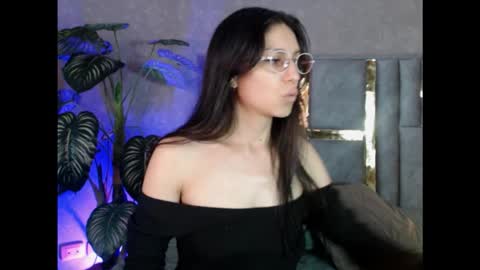 Bianca online show from 09/30/25, 03:11