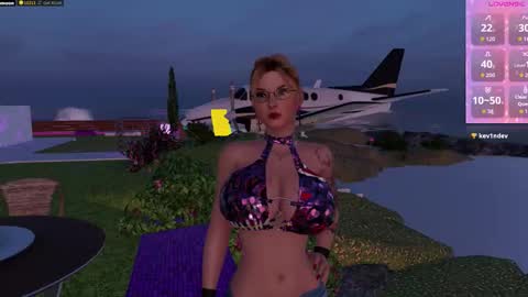 Snapshot of bianca_sexyy chatting on 10/10/25, 10:03 bianca_sexyy online show from 10/10/25, 10:03