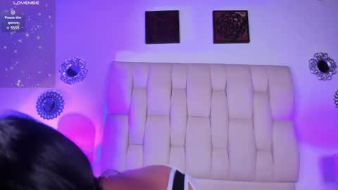 Snapshot of bianca_zaens1 chatting on 01/02/25, 12:03 B I A N C A online show from 01/02/25, 12:03