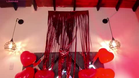 Snapshot of bianca_zaens1 chatting on 02/14/25, 09:45 B I A N C A online show from 02/14/25, 09:45