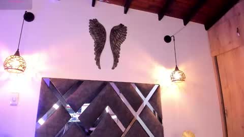 Snapshot of bianca_zaens1 chatting on 09/16/25, 12:06 B I A N C A online show from 09/16/25, 12:06