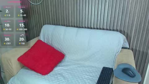 Snapshot of biancaa__18 chatting on 09/16/25, 12:17 biancaa__18 online show from 09/16/25, 12:17