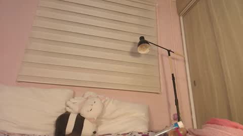 Snapshot of biancaa__18 chatting on 12/15/25, 08:13 biancaa__18 online show from 12/15/25, 08:13