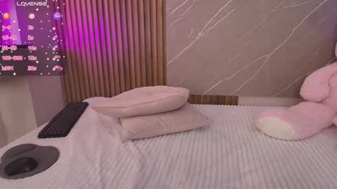 biancaa__18 online show from 03/13/26, 07:53