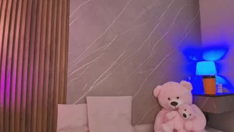 biancaa__18 online show from 06/02/26, 07:27
