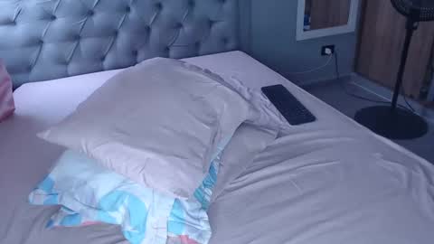 Snapshot of biancaleiton chatting on 02/04/25, 10:24 bianca online show from 02/04/25, 10:24