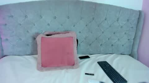 Biannca Diaz online show from 05/21/26, 03:30