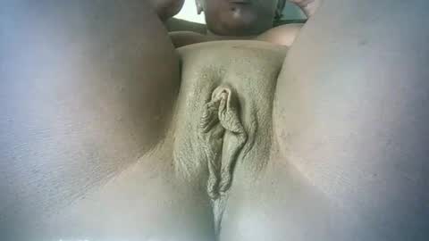 Snapshot of biass_ebony234 chatting on 02/24/25, 09:21 pretty online show from 02/24/25, 09:21