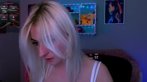 bibi_fire online show from 04/17/26, 08:12