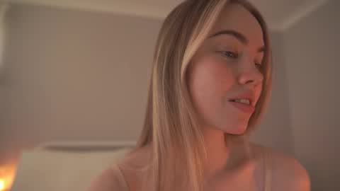 Snapshot of bibi_it_is chatting on 10/05/25, 01:26 Bibi online show from 10/05/25, 01:26