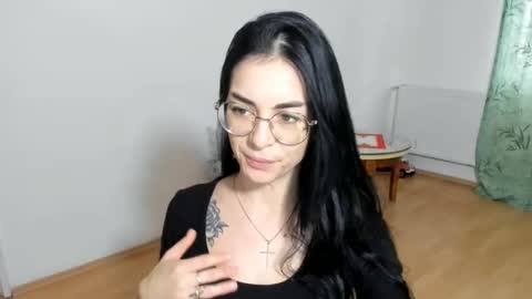 Snapshot of bibitina chatting on 01/10/25, 06:31 innasugarwild online show from 01/10/25, 06:31