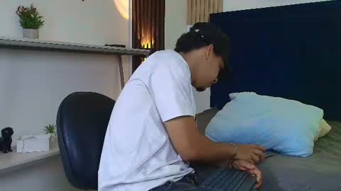 Bick Khonn online show from 06/19/26, 08:23