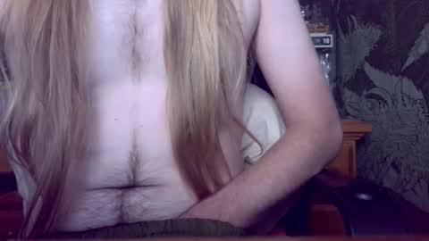 Snapshot of bicuriousmale420 chatting on 11/09/25, 08:01 bicuriousmale420 online show from 11/09/25, 08:01