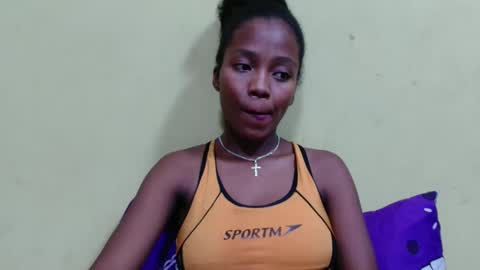 bienvenue987832 online show from 04/12/26, 06:57