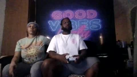 Snapshot of big6lacksteak chatting on 01/08/26, 03:31 thatcoupledawg online show from 01/08/26, 03:31