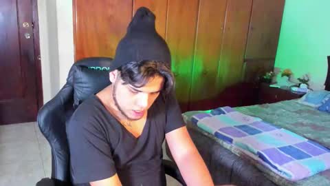 Logan Sprouse online show from 12/22/25, 09:01