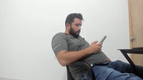 Tommy online show from 10/05/25, 01:59