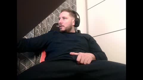 Snapshot of big_sele chatting on 12/17/24, 03:50 bigbroly88 online show from 12/17/24, 03:50