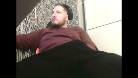 Snapshot of big_sele chatting on 02/08/25, 06:12 bigbroly88 online show from 02/08/25, 06:12