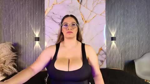 Tell me Sophia  online show from 04/12/26, 08:25