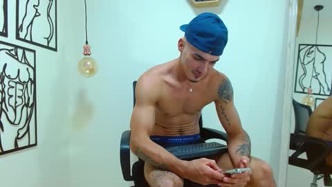 Big valentinHunk online show from 12/05/25, 01:58