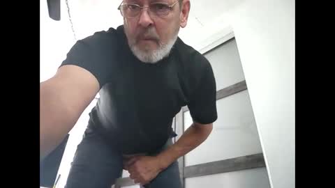 Snapshot of bigal9816192 chatting on 12/12/24, 06:10 bigal9816192 online show from 12/12/24, 06:10