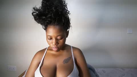 bigassmello_ online show from 05/06/26, 02:08