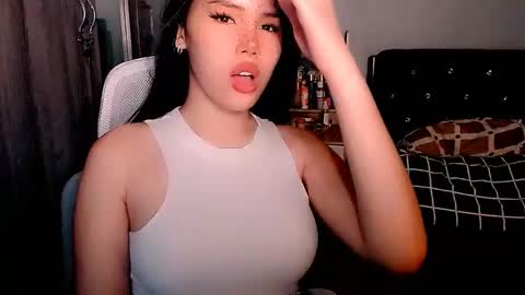 Mia online show from 02/22/26, 04:05