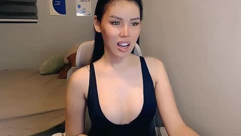 Snapshot of bigassslutdoll chatting on 06/30/26, 04:30 Mia online show from 06/30/26, 04:30