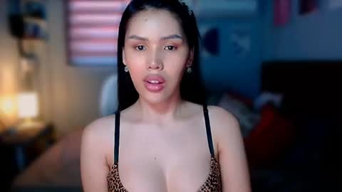 Snapshot of bigassslutdoll chatting on 07/20/26, 04:05 Mia online show from 07/20/26, 04:05