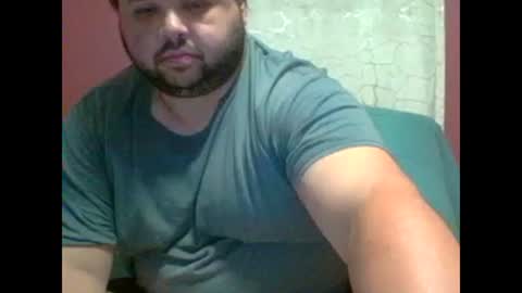 Snapshot of bigbear3287 chatting on 11/06/25, 07:42 Liam online show from 11/06/25, 07:42