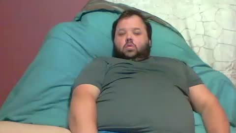 Snapshot of bigbear3287 chatting on 11/23/25, 04:56 Liam online show from 11/23/25, 04:56