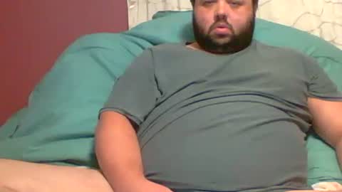 Snapshot of bigbear3287 chatting on 11/29/25, 08:28 Liam online show from 11/29/25, 08:28