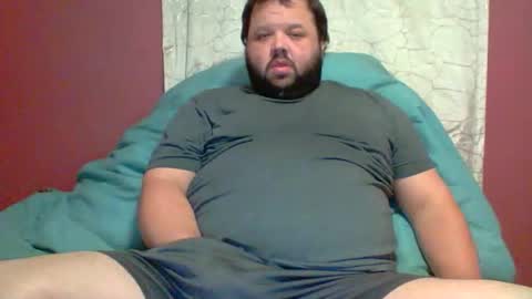 Snapshot of bigbear3287 chatting on 11/30/25, 07:12 Liam online show from 11/30/25, 07:12