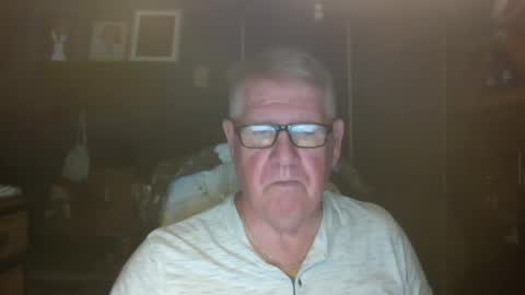 Snapshot of bigbeerdrinker1 chatting on 11/02/25, 07:22 bigbeerdrinker online show from 11/02/25, 07:22