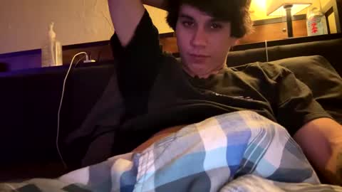 Snapshot of bigben281330 chatting on 12/27/24, 07:18 bigben281330 online show from 12/27/24, 07:18