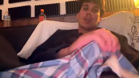 Snapshot of bigben281330 chatting on 10/05/25, 04:05 bigben281330 online show from 10/05/25, 04:05