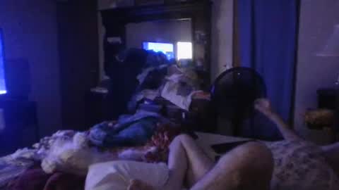 Snapshot of bigbenidick1 chatting on 10/04/25, 01:36 BB online show from 10/04/25, 01:36