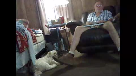 Snapshot of bigbenidick1 chatting on 10/21/25, 06:08 BB online show from 10/21/25, 06:08