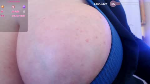 Snapshot of bigbittiesandfun chatting on 05/23/26, 11:42 bigbittiesandfun online show from 05/23/26, 11:42
