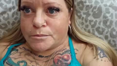 Tiffany online show from 01/05/25, 05:51