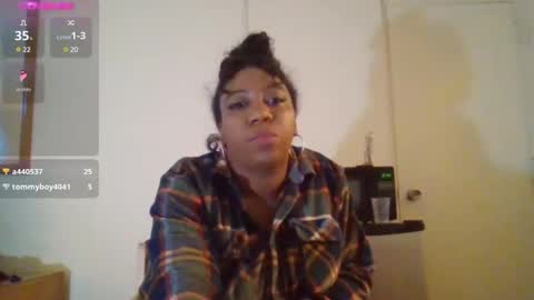 Snapshot of bigboobs_bouncin chatting on 12/05/24, 09:28 Ashley online show from 12/05/24, 09:28