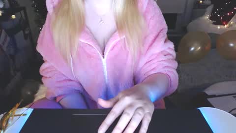 bigboobs_cutie online show from 01/01/25, 10:35