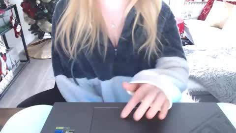 bigboobs_cutie online show from 01/27/25, 08:49