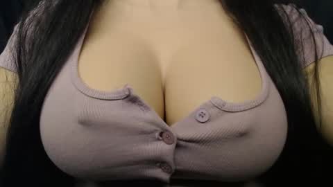 Snapshot of bigboobs_ivy chatting on 09/28/25, 10:20 Ivy online show from 09/28/25, 10:20