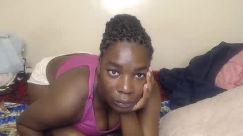 Snapshot of bigboobys123 chatting on 12/22/25, 05:15 bigboobys123 online show from 12/22/25, 05:15